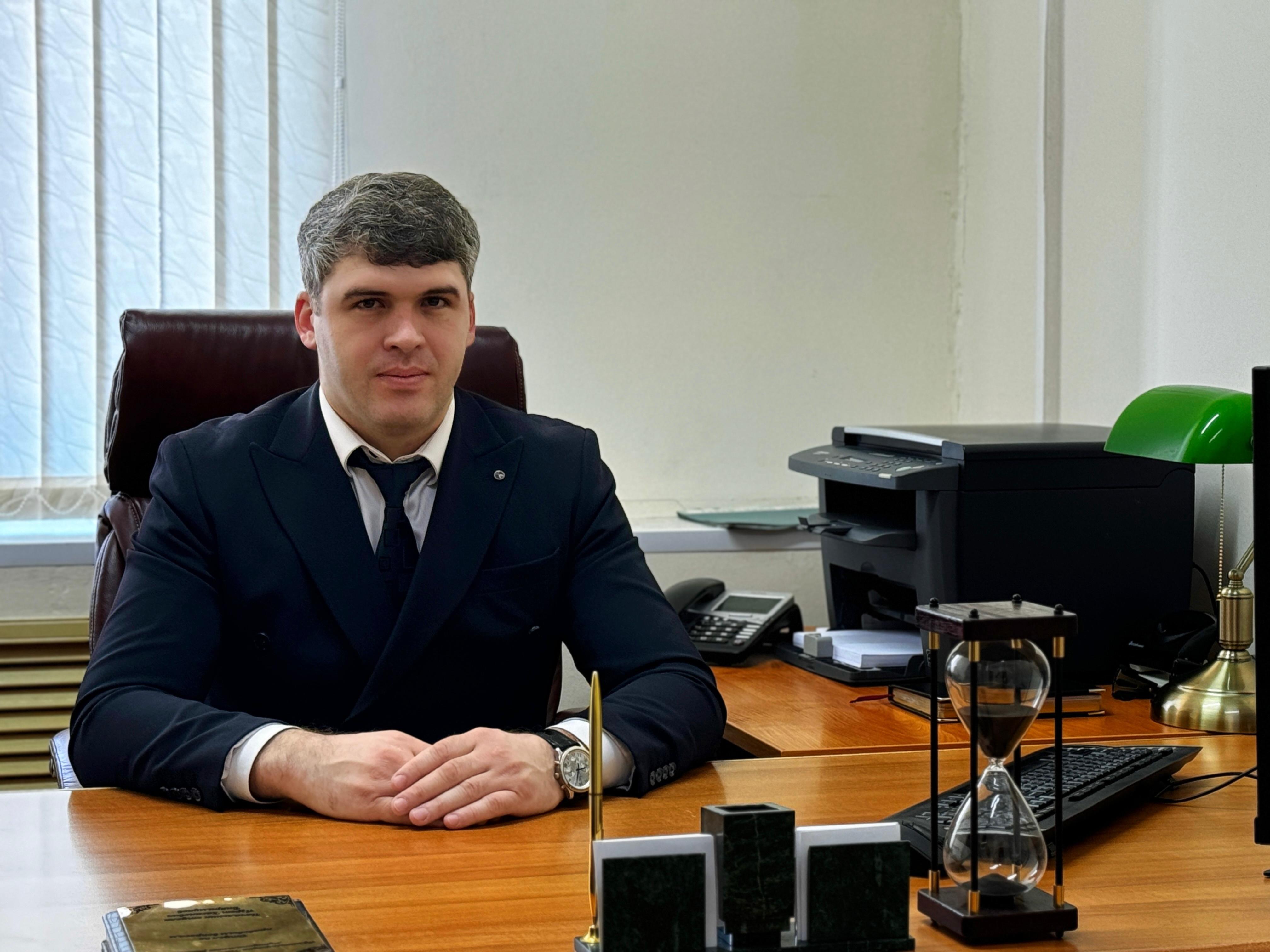 Байрамуков Азрет Хасанович.